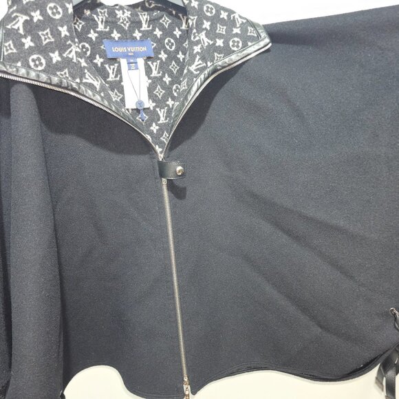 Louis vuitton Poncho - Picture 9 of 14